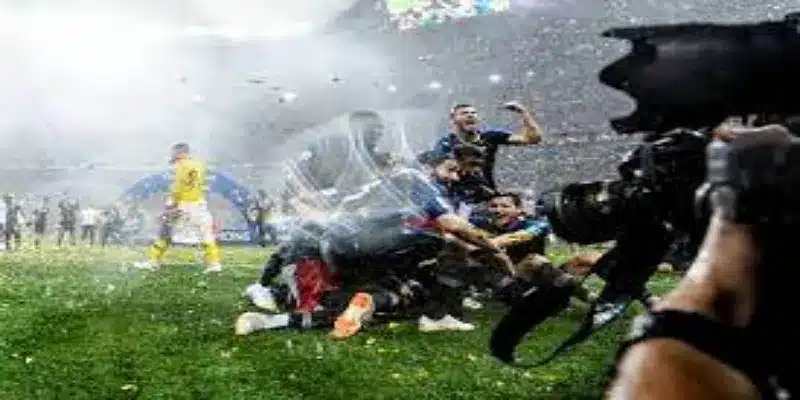 格雷泽家族所有权变化与市场影响- 开云体育