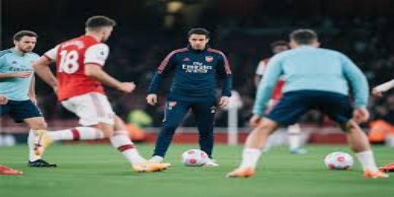 俱乐部立场与转会风波-开云体育