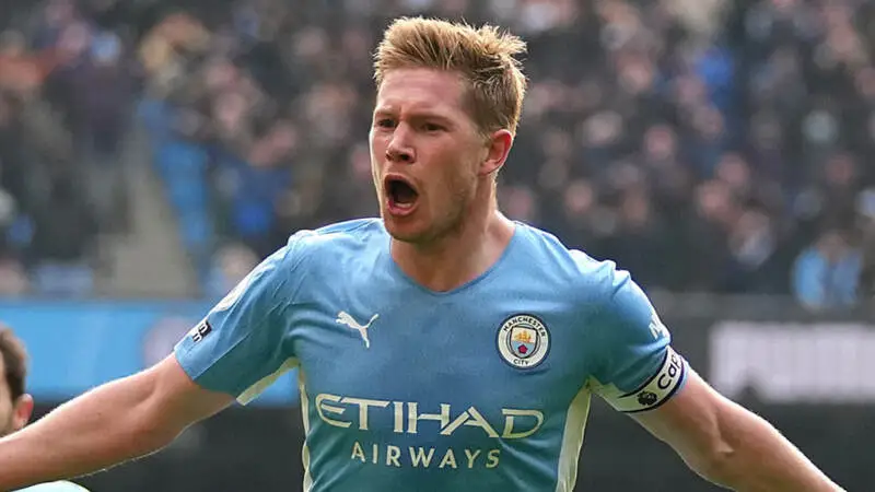 职业起步与成长轨迹